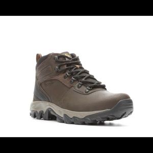 Columbia Newton Ridge Plus II Waterproof Hiking Boots